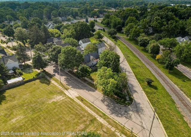 Property at 816 Hickory St, Lansing, MI 48912