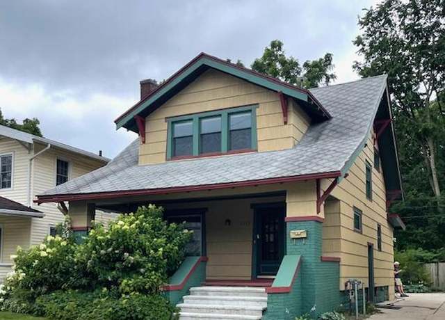 Property at 1117 W Shiawassee St, Lansing, MI 48915, 3 beds, 1 bath