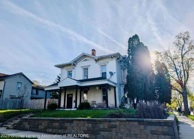 Property at 100 N Oakland St, St. Johns, MI 48879, 5 beds, 2 baths