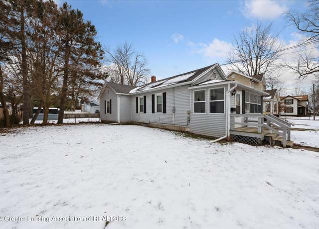 Property at 307 E Cass St, St. Johns, MI 48879, 3 beds, 1 bath