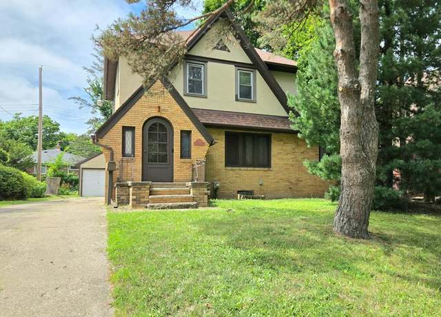 Property at 524 Everett Dr, Lansing, MI 48915, 4 beds, 2 baths
