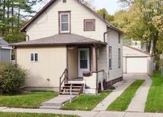 Property at 213 E Thomas St, Lansing, MI 48906, 2 beds, 1.5 baths