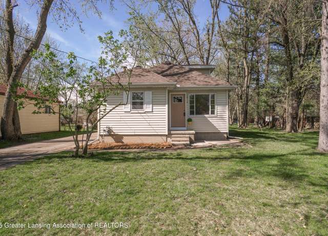 Property at 1914 Ferrol St, Lansing, MI 48910, 3 beds, 1 bath