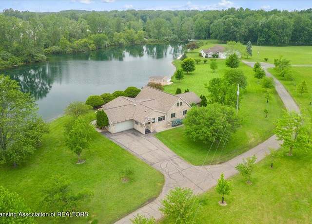 Property at 4240 Dell Rd, Lansing, MI 48911, 5 beds, 3 baths