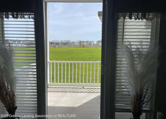 Property at 12967 Townsend Dr #512, Grand Ledge, MI 48837, 2 beds, 2 baths