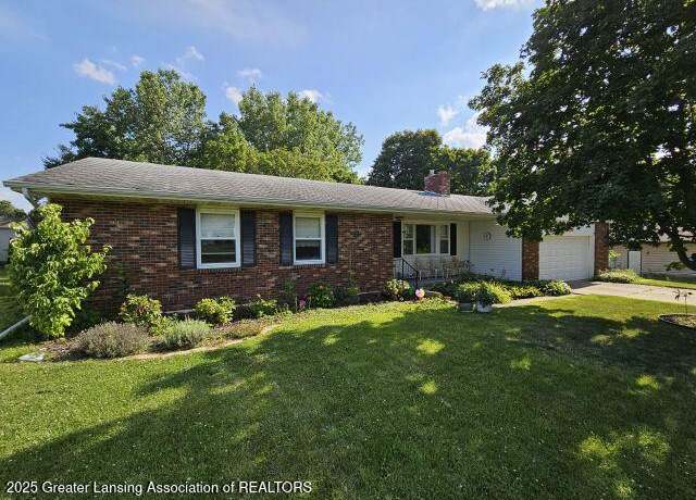 Property at 3829 E Willoughby Rd, Holt, MI 48842, 3 beds, 2 baths