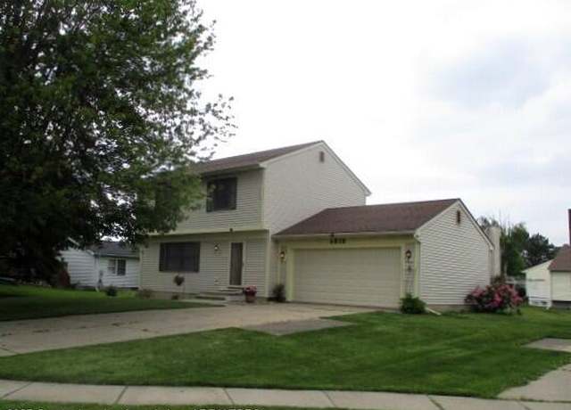 Property at 4818 Moultrie Cir, Lansing, MI 48917, 3 beds, 2.5 baths