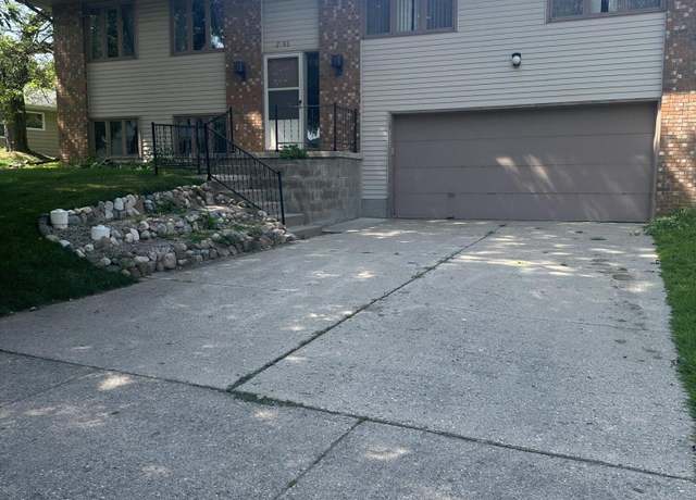 Property at 2186 Tamarack Dr, Okemos, MI 48864, 3 beds, 2 baths
