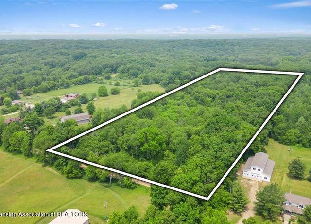 Property at 373 103rd Ave, Plainwell, MI 49080