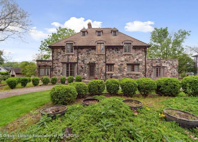Property at 4 Locust Ln, Lansing, MI 48911, 5 beds, 3 baths