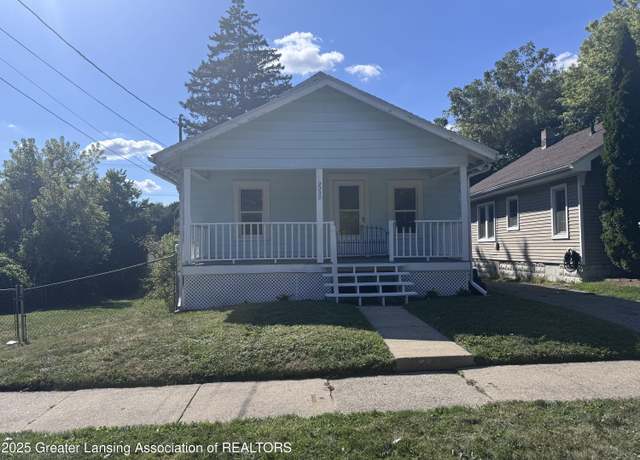 Property at 2230 Maplewood Ave, Lansing, MI 48910, 2 beds, 1 bath