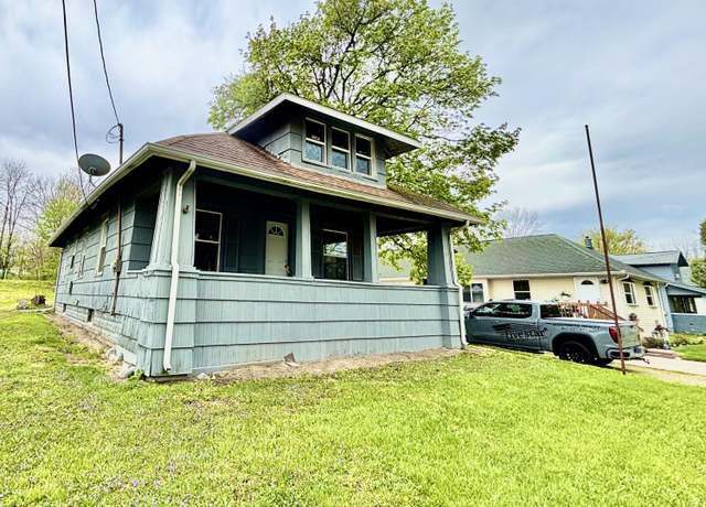 Property at 328 E Cavanaugh Rd, Lansing, MI 48910, 3 beds, 1.5 baths