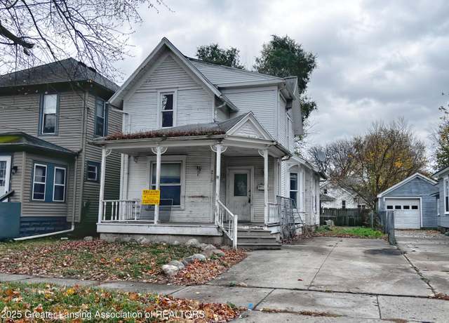 Property at 215 N Pleasant St, Jackson, MI 49202, 3 beds, 1 bath