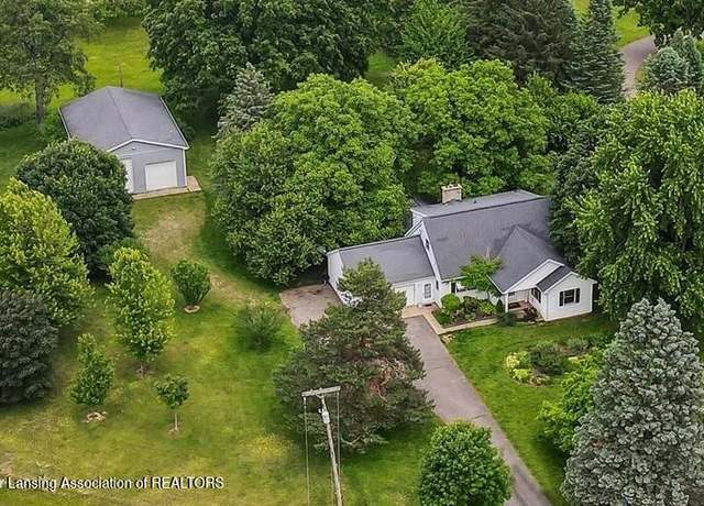 Property at 718 Hogsback Rd, Mason, MI 48854, 4 beds, 2 baths
