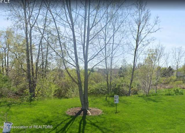 Property at 930 Windjammer Court Ct, Mason, MI 48854