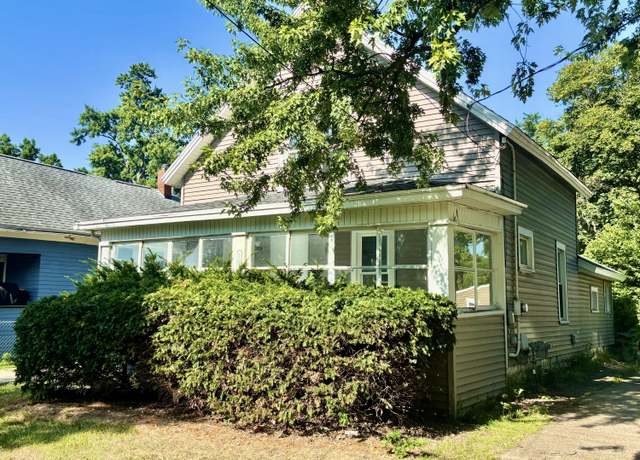Property at 1620 Linval St, Lansing, MI 48910, 3 beds, 1.5 baths
