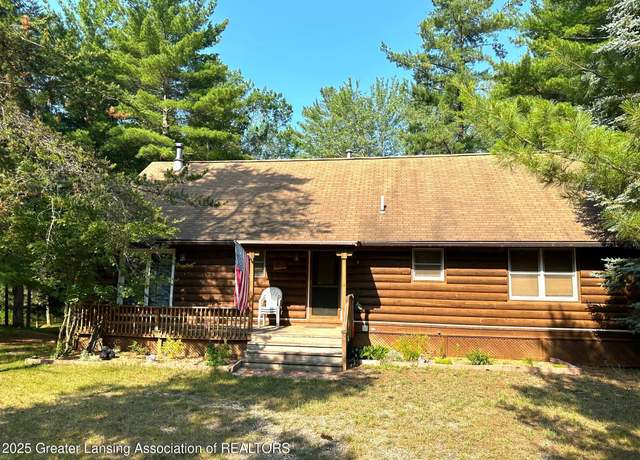 Property at 10886 SE Gillow Rd, Fife Lake, MI 49633, 4 beds, 3 baths