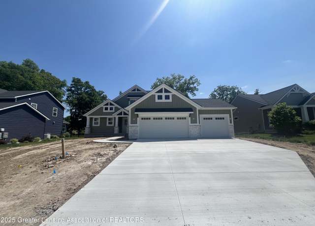 Property at 11350 Traverse Dr, Grand Ledge, MI 48837, 3 beds, 2.5 baths