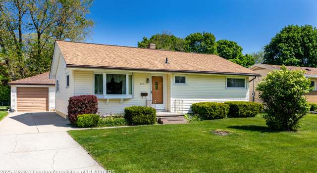 Photo of 3316 Pickwick Pl, Lansing, MI 48917