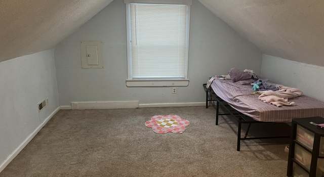 Photo of 425/425.5 N Butler Blvd, Lansing, MI 48915