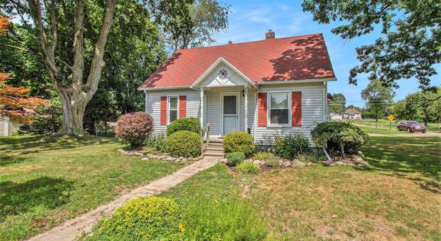 Photo of 202 Pine St, Webberville, MI 48892
