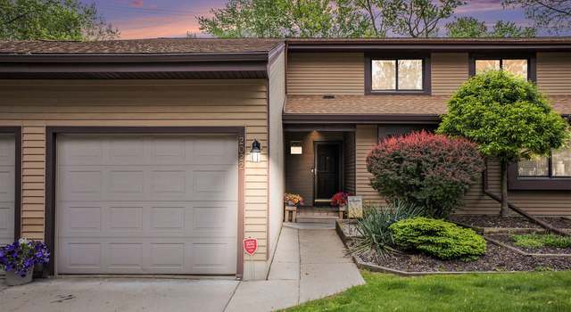 Photo of 2022 Greenwich Ct, Lansing, MI 48910