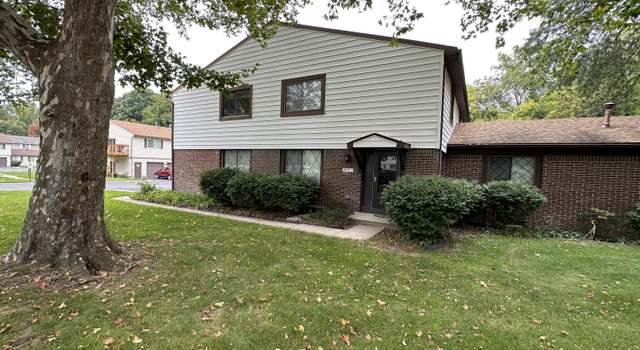 Photo of 3918 Hunters Ridge Dr #2, Lansing, MI 48911