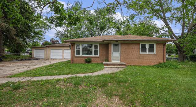 Photo of 325 N Creyts Rd, Lansing, MI 48917