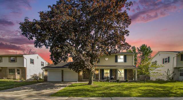 Photo of 3229 Inverary Dr, Lansing, MI 48911