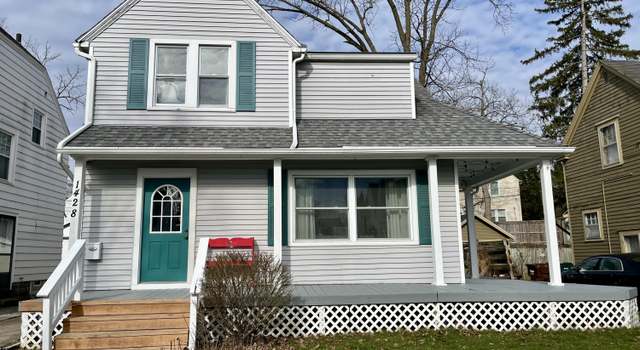 Photo of 1428 Corbett St, Lansing, MI 48910