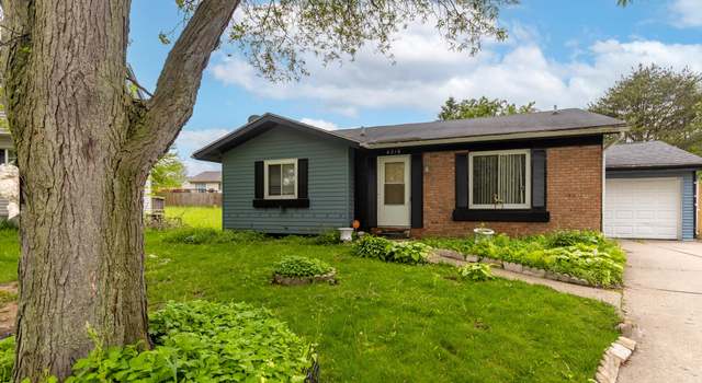 Photo of 4316 Dumfries Cir, Lansing, MI 48911