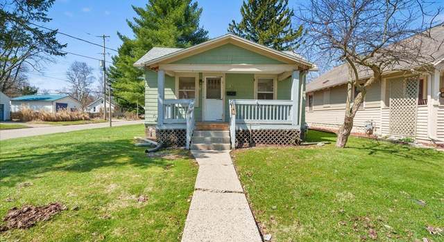 Photo of 2216 Sunnyside Ave, Lansing, MI 48910