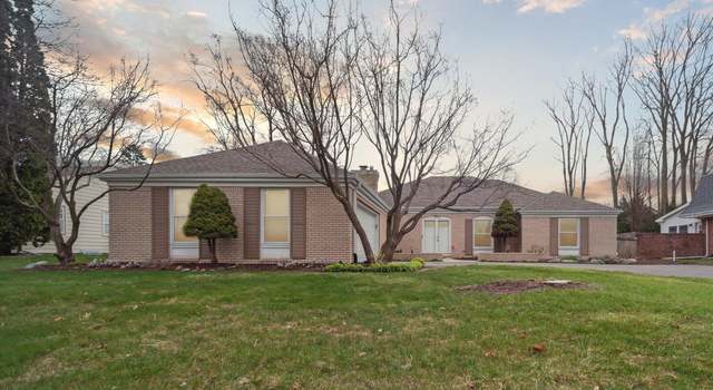 Photo of 1740 Foxcroft Rd, East Lansing, MI 48823