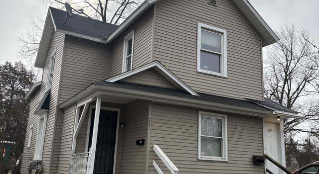 Photo of 207 S 8th St, Lansing, MI 48912