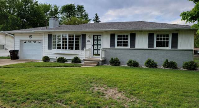 Photo of 718 W Shepherd St, Charlotte, MI 48813