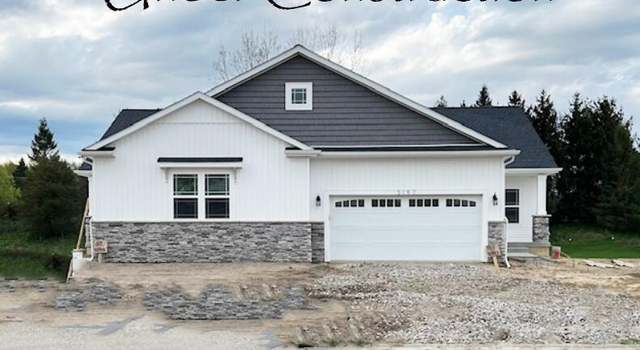 Photo of 5300 E Hawk Hollow Dr #33, Bath, MI 48808