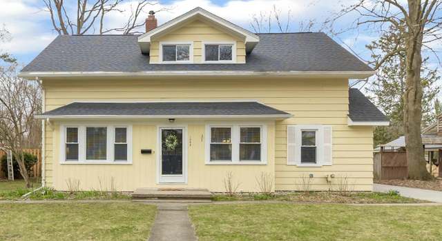 Photo of 1062 Lilac Ave, East Lansing, MI 48823