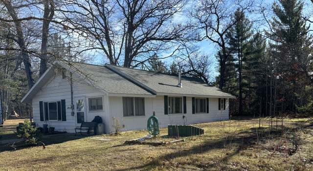 Photo of 6499 Twin Bears Ln, Indian River, MI 49749