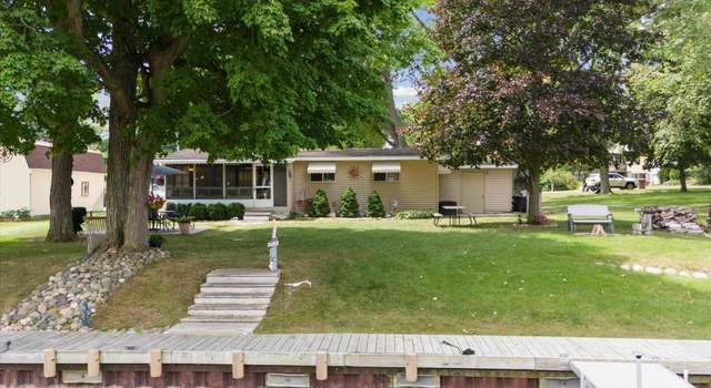 Photo of 4951 Shore Ln, Perrinton, MI 48871
