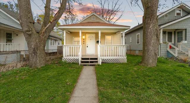 Photo of 427 S Fairview Ave, Lansing, MI 48912