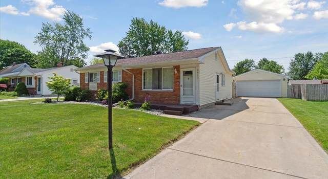 Photo of 4663 Sycamore St, Holt, MI 48842