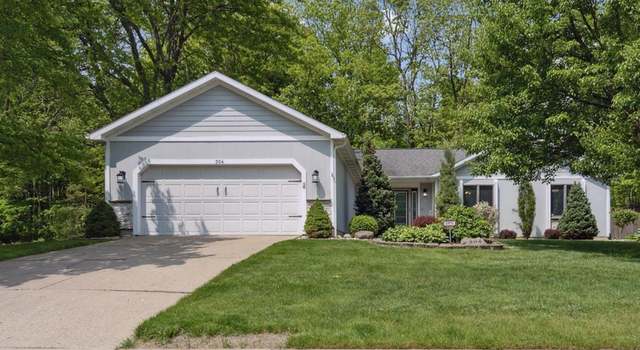 Photo of 304 Williamsburg Rd, Lansing, MI 48917
