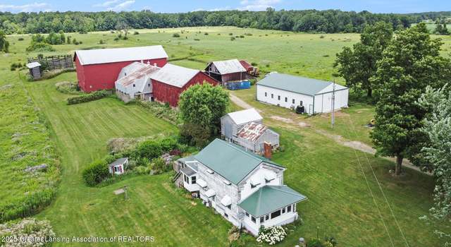 Photo of 8360 Day Rd, Pittsford, MI 49271
