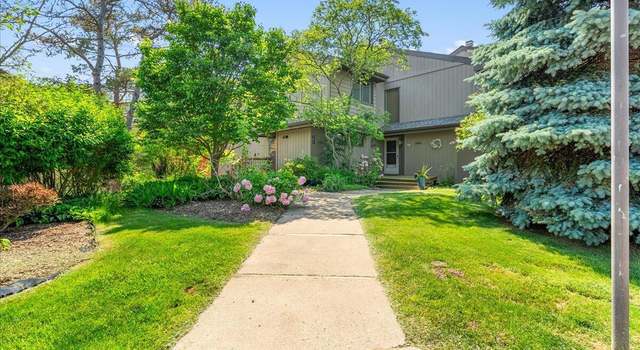 Photo of 5395 Wild Oak Dr, East Lansing, MI 48823