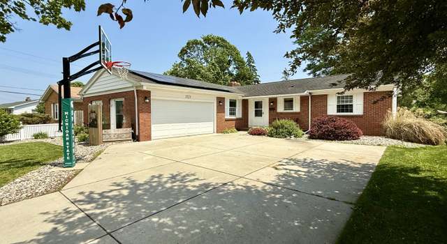 Photo of 3321 Springbrook Ln, Lansing, MI 48917
