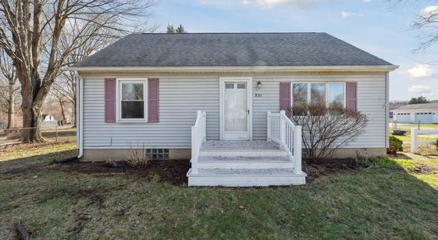 Photo of 831 Jackson St, Eaton Rapids, MI 48827