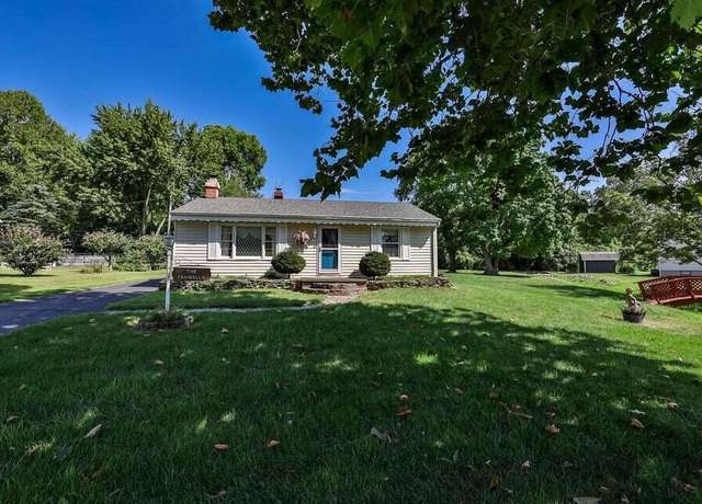 Property at 402 Green Acres Dr, Springfield, OH 45504, 3 beds, 1 bath