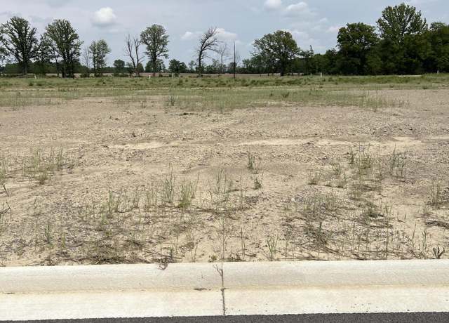 Property at 304 Hudson Dr, Jackson Center, OH 45334
