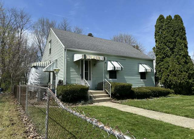 Property at 327 Buxton Ave, Springfield, OH 45505, 3 beds, 1 bath