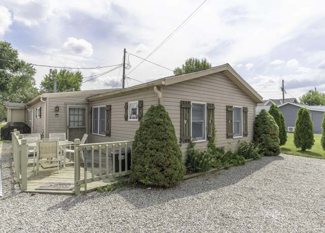 Property at 7136 Marker Ave, Celina, OH 45822, 2 beds, 1.5 baths